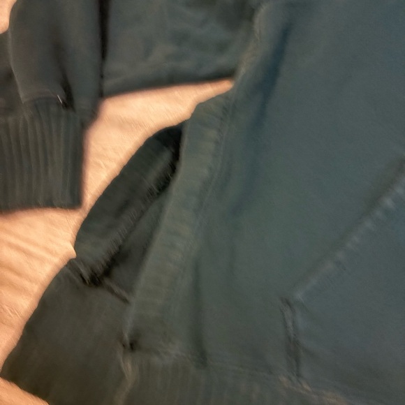 American Eagle Outfitters forest green oversized medium Hoodie Sweater comfy - Picture 3 of 5